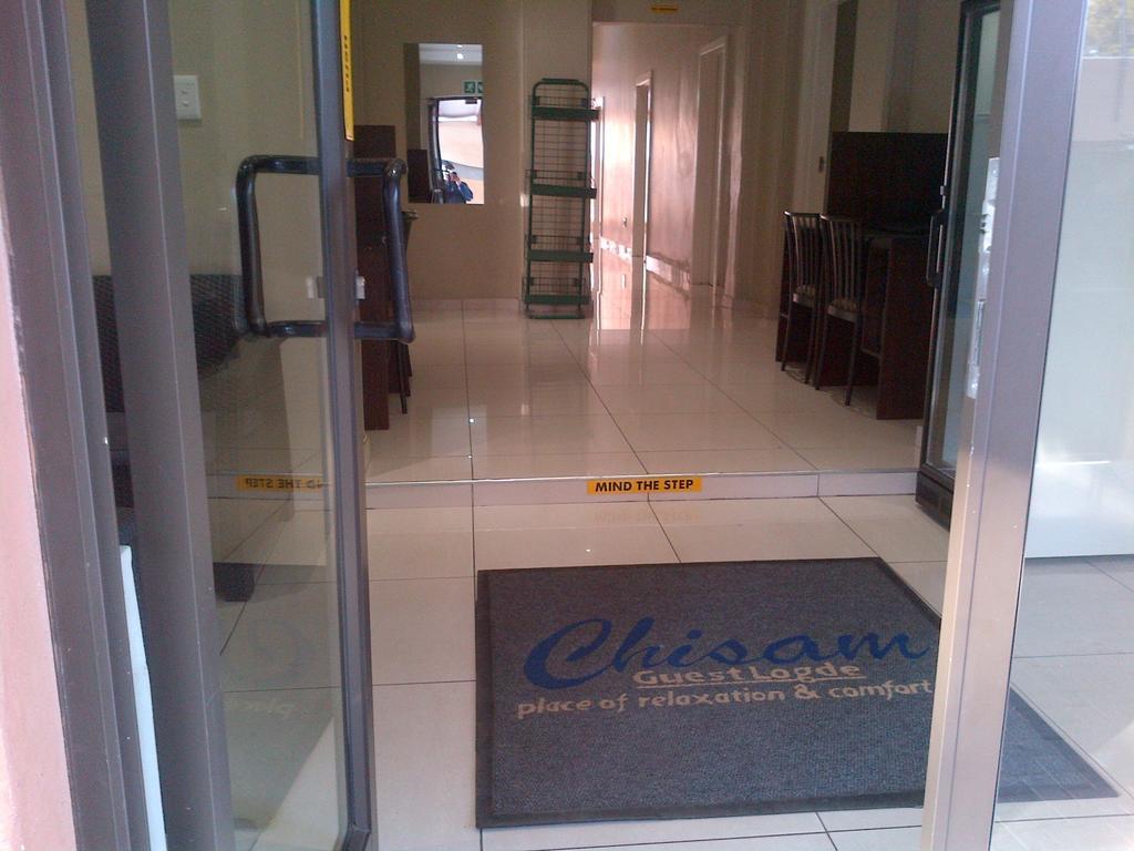 Chisam Guest Lodge Pty Ltd Johannesburg Luaran gambar
