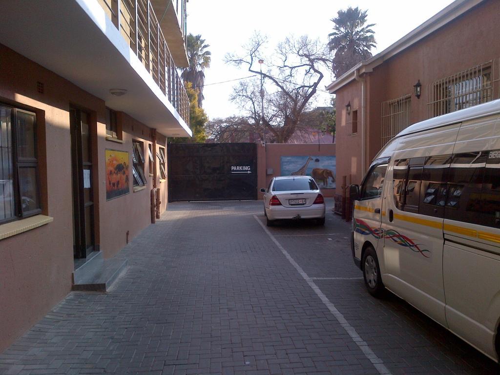 Chisam Guest Lodge Pty Ltd Johannesburg Luaran gambar