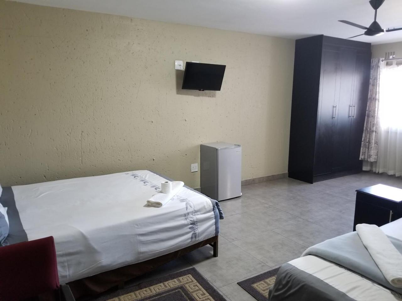 Chisam Guest Lodge Pty Ltd Johannesburg Luaran gambar